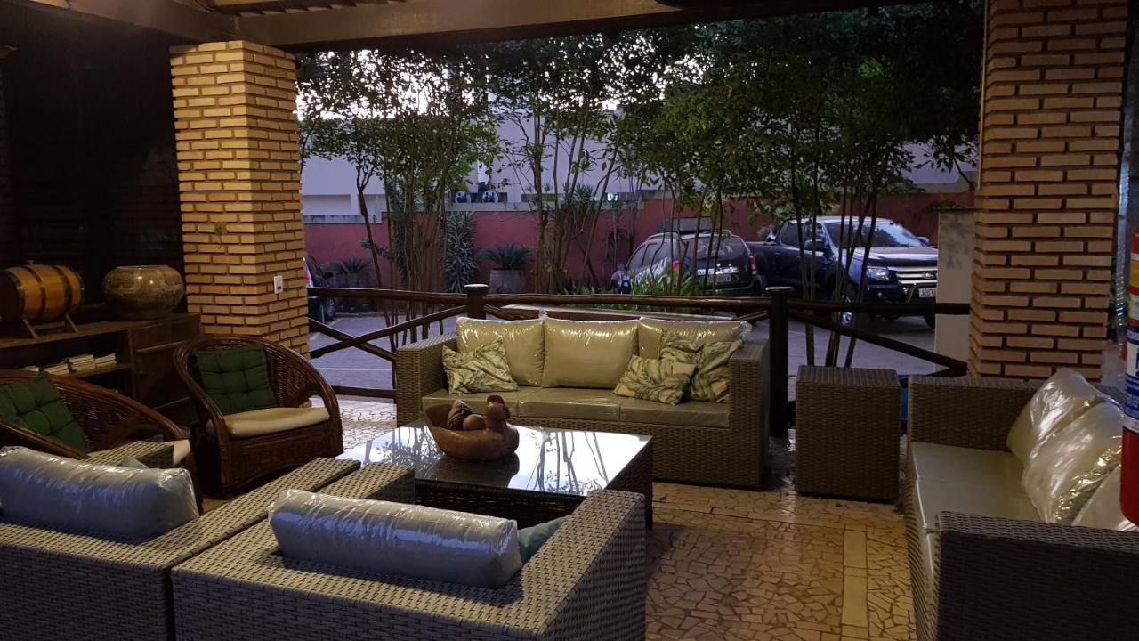 Hotel Das Palmeiras Paracatu Esterno foto