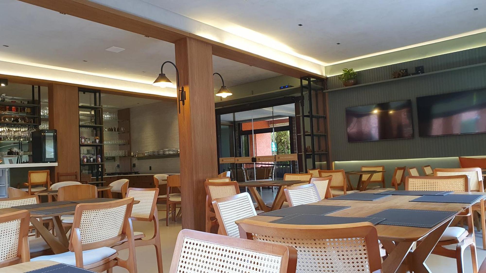 Hotel Das Palmeiras Paracatu Esterno foto